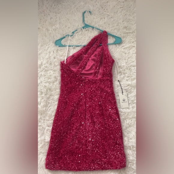 hoco dress from burlinnova - Picture 2 of 2